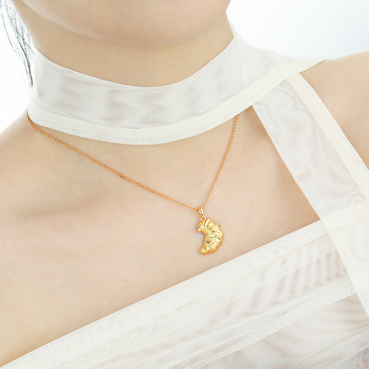 Soleil Croissant 925 Sterling Silver Pendant Necklace