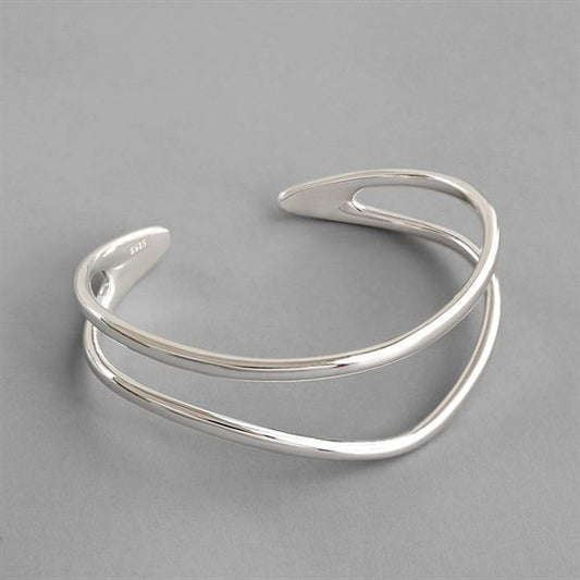 Tiyara's Sterling Silver Open Bangle