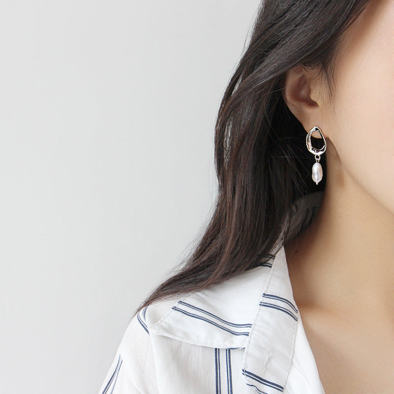Anarshied pearl earrings