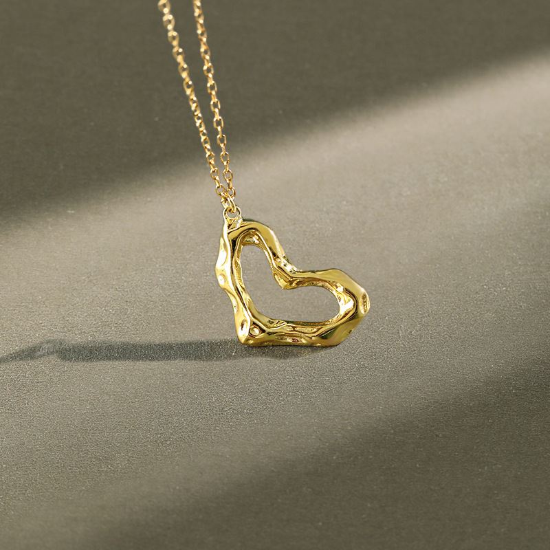 Amora Heart 925 Sterling Silver Pendant Necklace