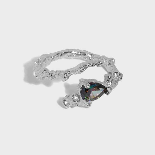 Maar Black Waterdrop Silver Ring