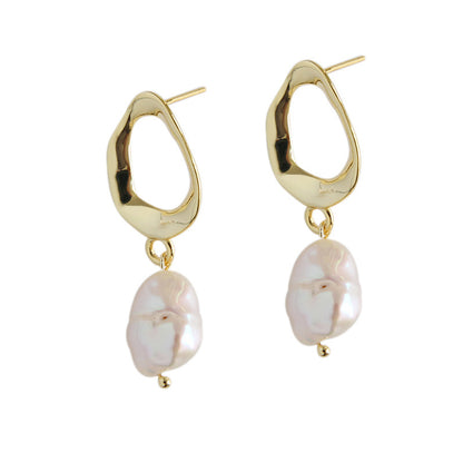 Anarshied pearl earrings